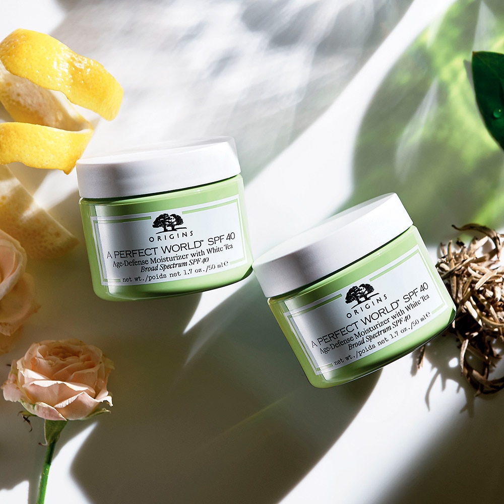 A Perfect World™ SPF 40 Age-Defense Moisturizer with White Tea, 50 ml