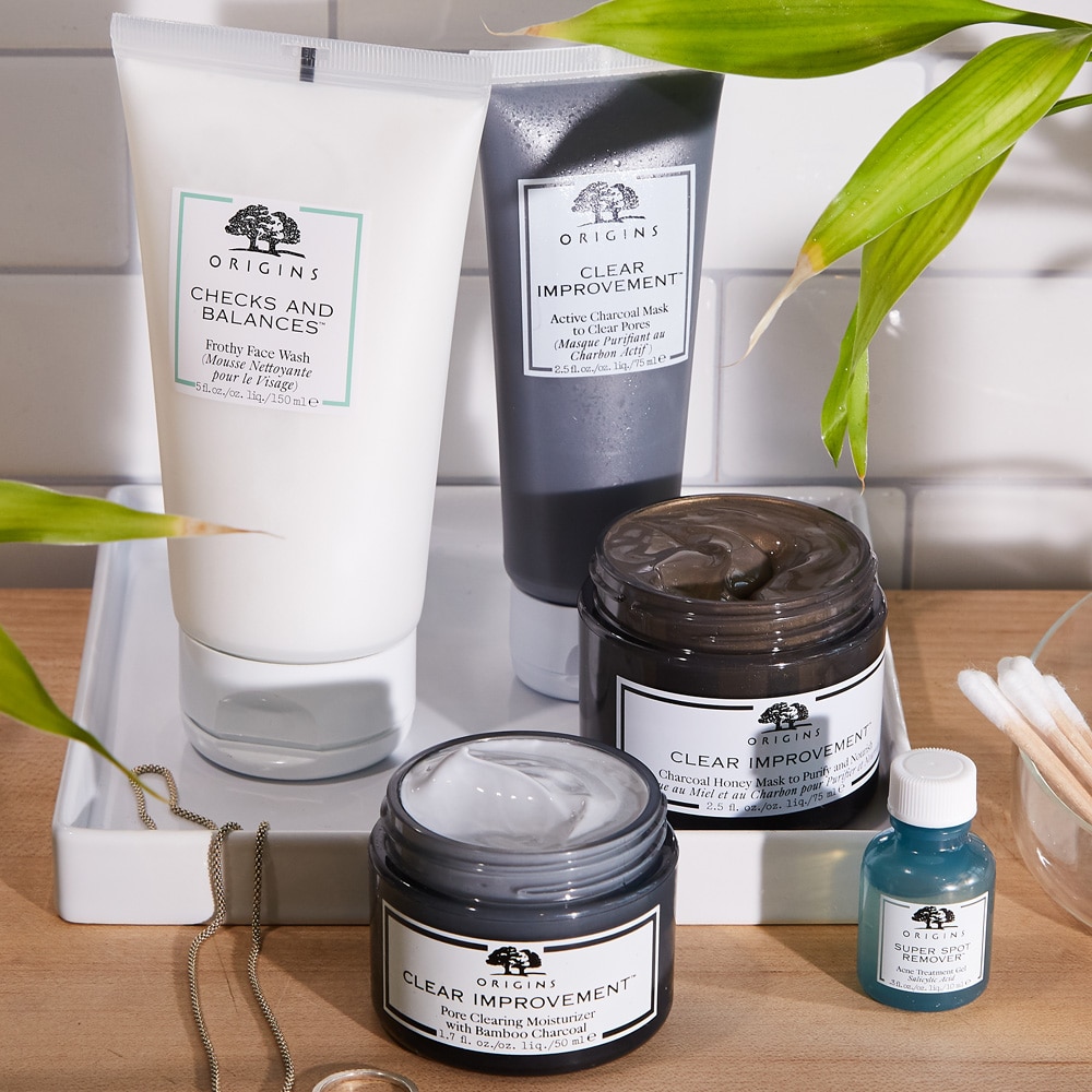 Clear Improvement™ Skin Clearing Moisturizer with Bamboo Charcoal, 50 ml