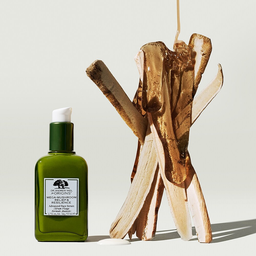 Dr. Andrew Weil For Origins™ Mega-Mushroom Relief & Resilience Advanced Face Serum, 30ml